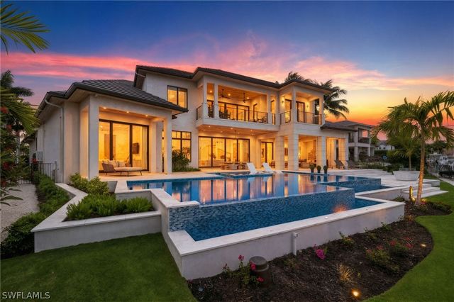 2345 Tarpon RD, Naples, FL 34102