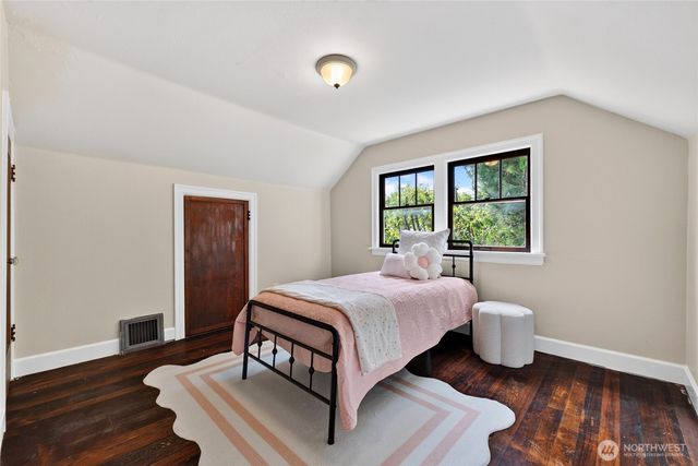 2910 N 9th Street, Tacoma, WA 98406