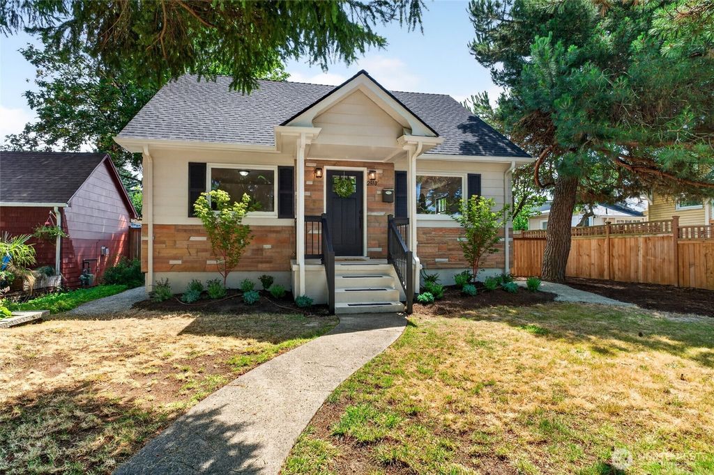 2910 N 9th Street, Tacoma, WA 98406