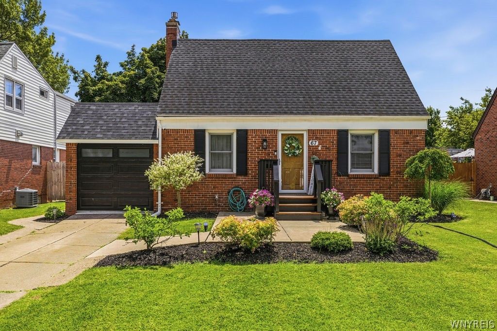 67 Neumann Parkway, Tonawanda, NY 14223