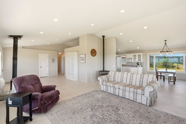 4746 Furze Rd, Clayton, WA 99110