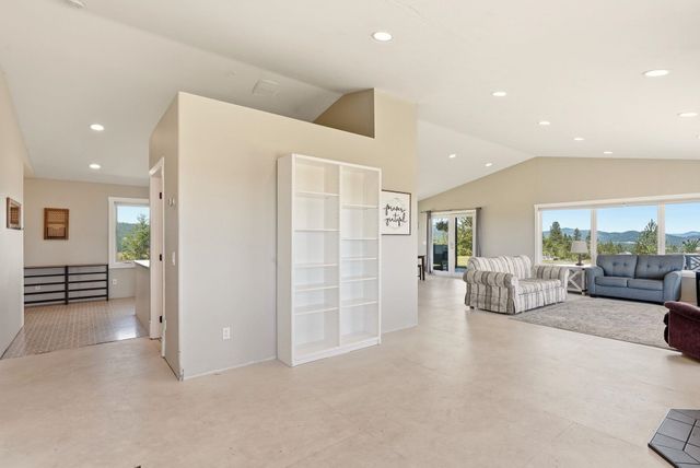 4746 Furze Rd, Clayton, WA 99110