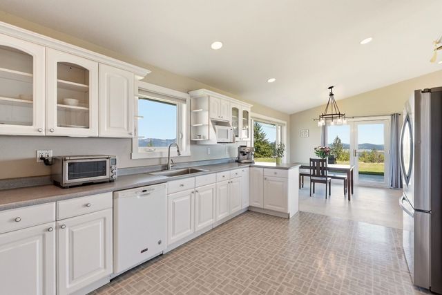 4746 Furze Rd, Clayton, WA 99110