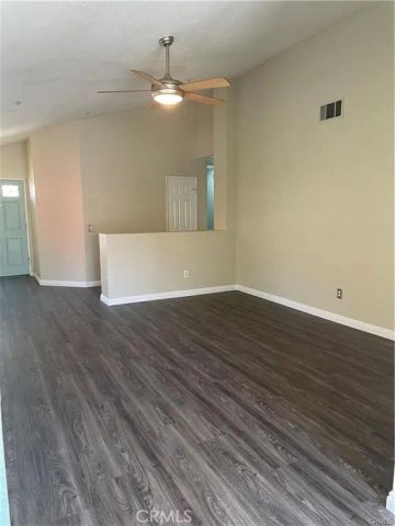 11422 Citrus Glen Lane, Fontana, CA 92337