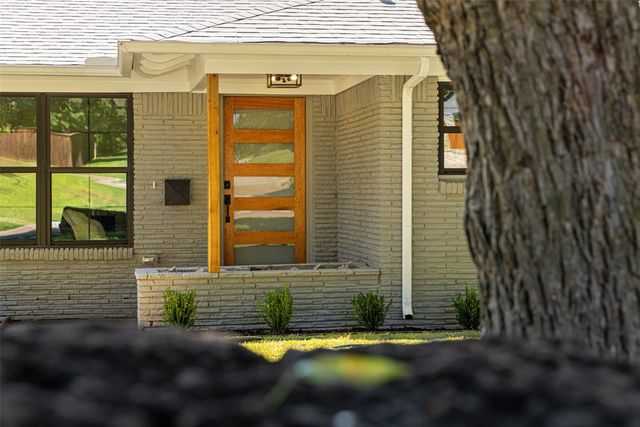 8502 San Leandro Drive, Dallas, TX 75218