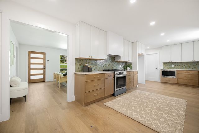 8502 San Leandro Drive, Dallas, TX 75218