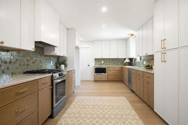 8502 San Leandro Drive, Dallas, TX 75218