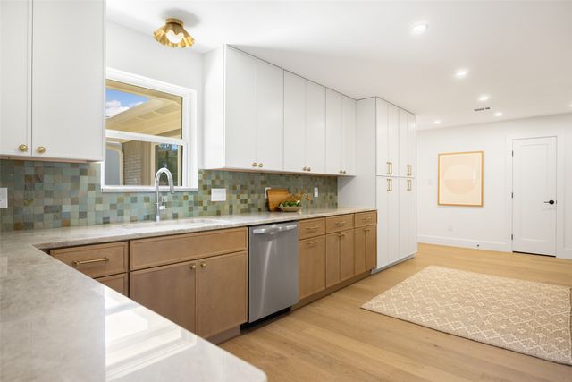 8502 San Leandro Drive, Dallas, TX 75218