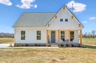 1894 Hamilton Chambers Rd, Lebanon, TN 37087