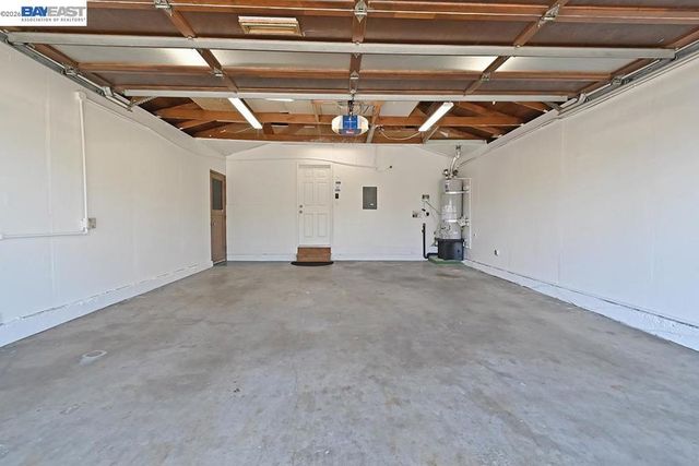 827 Caliente Ave, Livermore, CA 94550