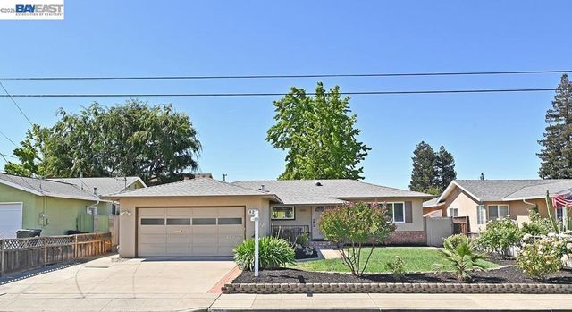 827 Caliente Ave, Livermore, CA 94550
