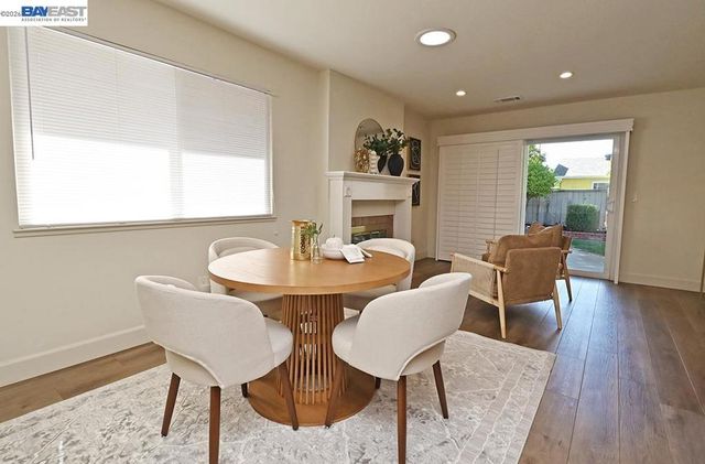 827 Caliente Ave, Livermore, CA 94550