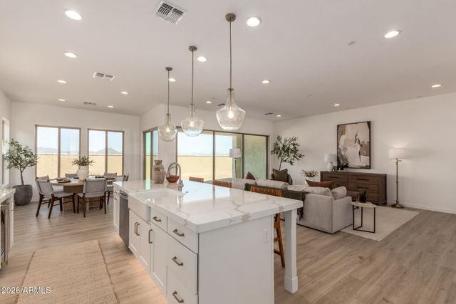 2642 E VIRGINIA Street, Mesa, AZ 85213