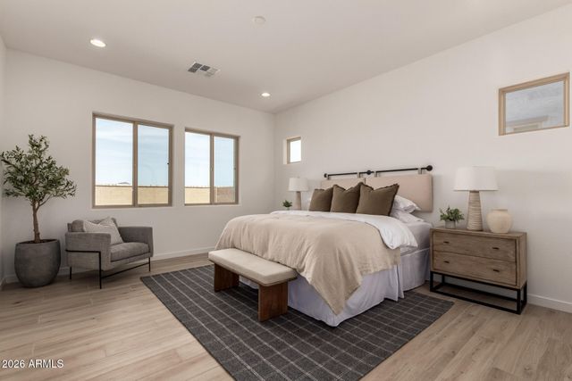 2642 E VIRGINIA Street, Mesa, AZ 85213