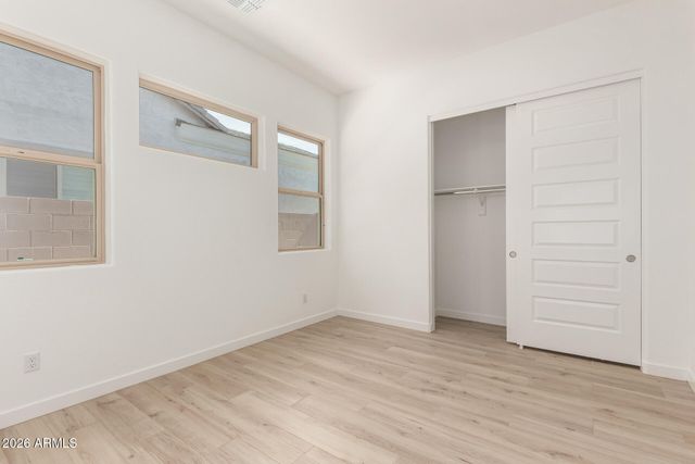 2642 E VIRGINIA Street, Mesa, AZ 85213