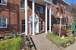 22 N Forest Avenue 2S, Rockville Centre, NY 11570