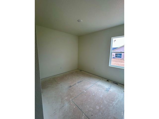 210 Buckboard Dr, Hudson, CO 80642