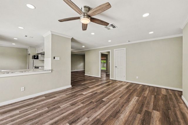 12063 Mulholland Drive, Meadows Place, TX 77477