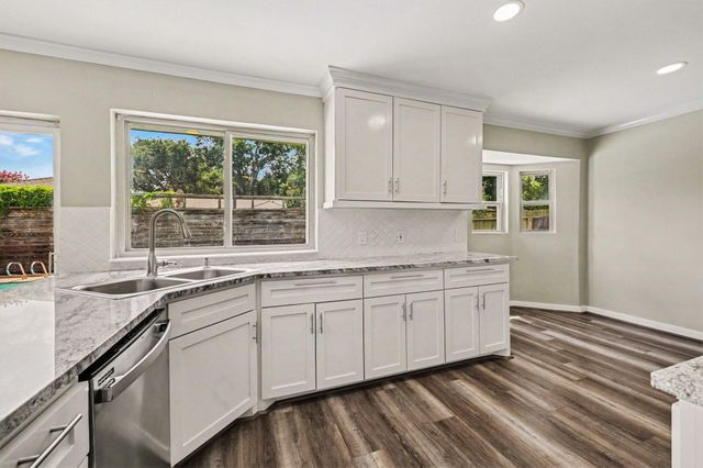 12063 Mulholland Drive, Meadows Place, TX 77477