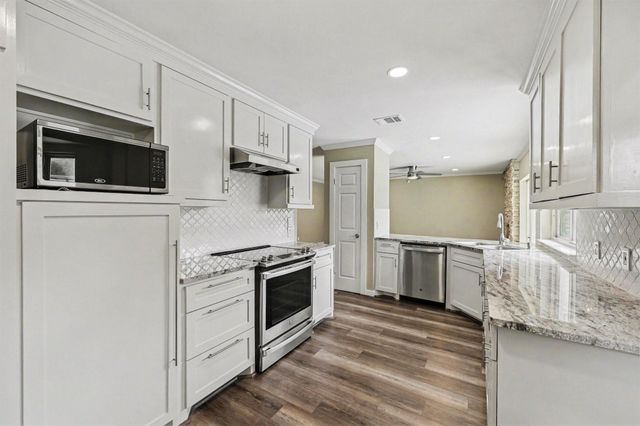 12063 Mulholland Drive, Meadows Place, TX 77477