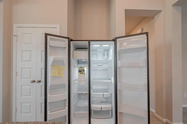 1091 Lilly Lane, Bellville, TX 77418