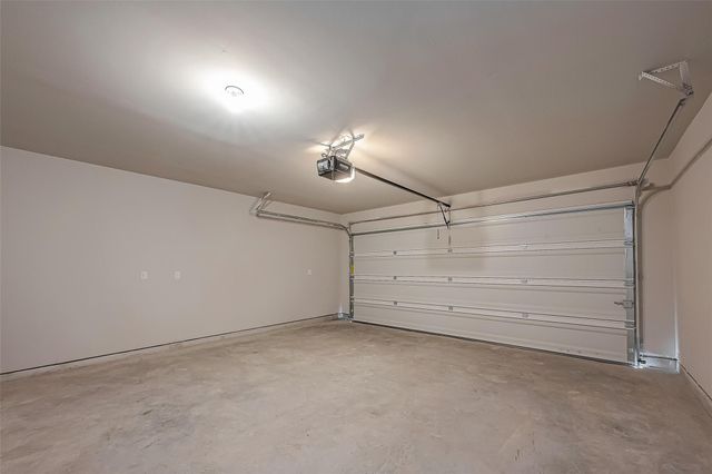 1091 Lilly Lane, Bellville, TX 77418