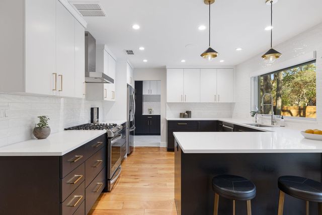 2615 Barton Hills DR, Austin, TX 78704