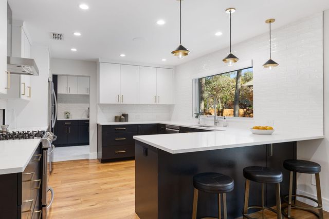 2615 Barton Hills DR, Austin, TX 78704