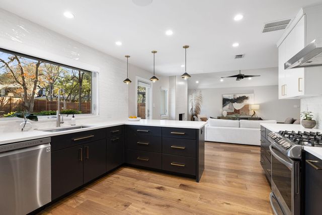 2615 Barton Hills DR, Austin, TX 78704