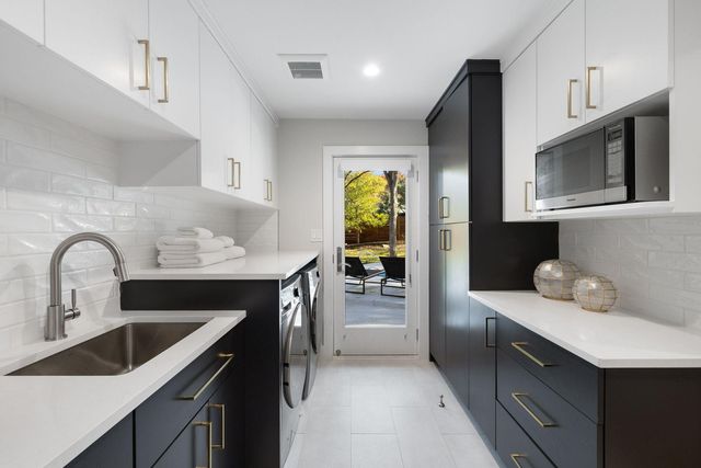 2615 Barton Hills DR, Austin, TX 78704