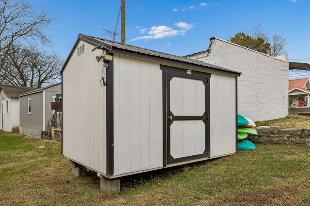 515 Water St, Carthage, TN 37030