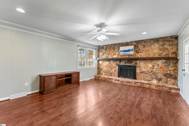 304 Stonehaven Drive, Anderson, SC 29625