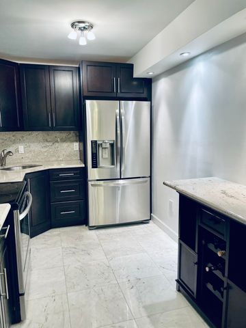 7000 NW 17th Street 203, Plantation, FL 33313