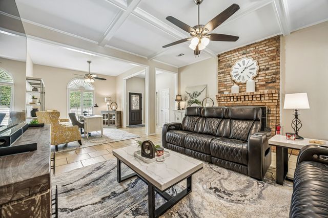 807 E State Highway 11, Tom Bean, TX 75491