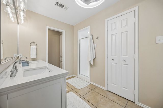 807 E State Highway 11, Tom Bean, TX 75491