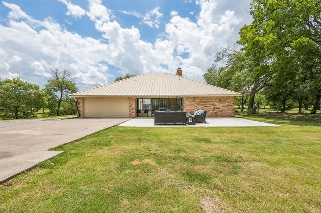 807 E State Highway 11, Tom Bean, TX 75491