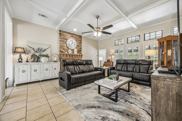 807 E State Highway 11, Tom Bean, TX 75491
