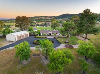 1015 Lost Springs, Paso Robles, CA 93446