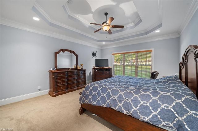 1842 Grove Pines Court, Kernersville, NC 27284