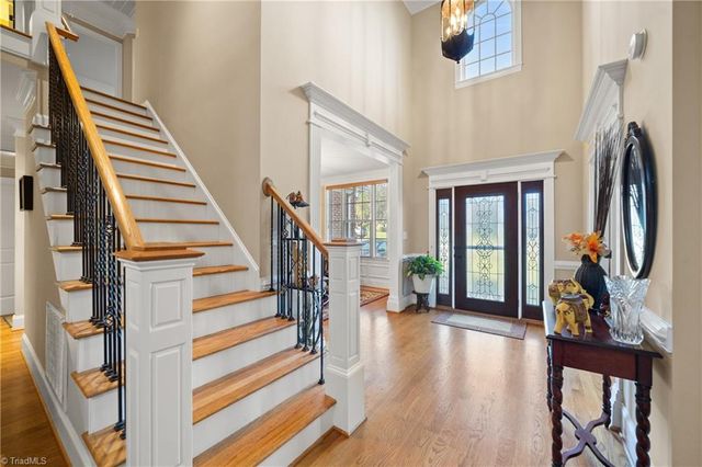 1842 Grove Pines Court, Kernersville, NC 27284