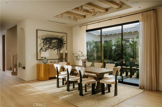 13218 Hesby Street, Sherman Oaks, CA 91423