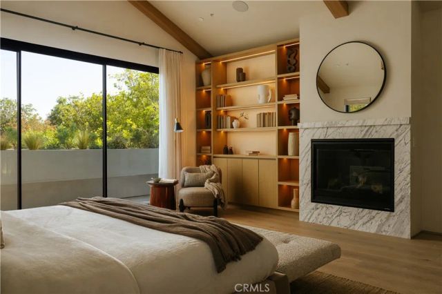 13218 Hesby Street, Sherman Oaks, CA 91423