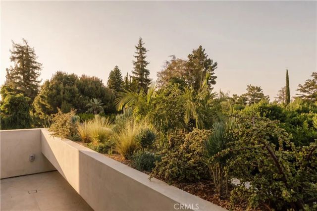 13218 Hesby Street, Sherman Oaks, CA 91423