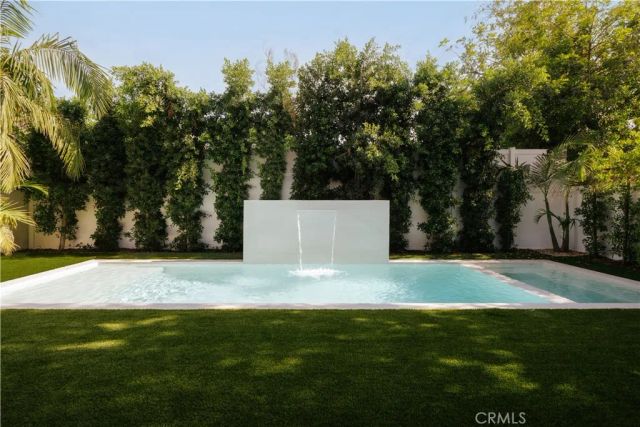 13218 Hesby Street, Sherman Oaks, CA 91423