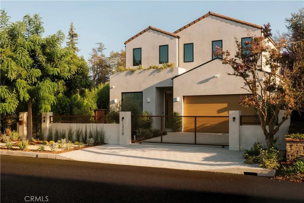 13218 Hesby Street, Sherman Oaks, CA 91423