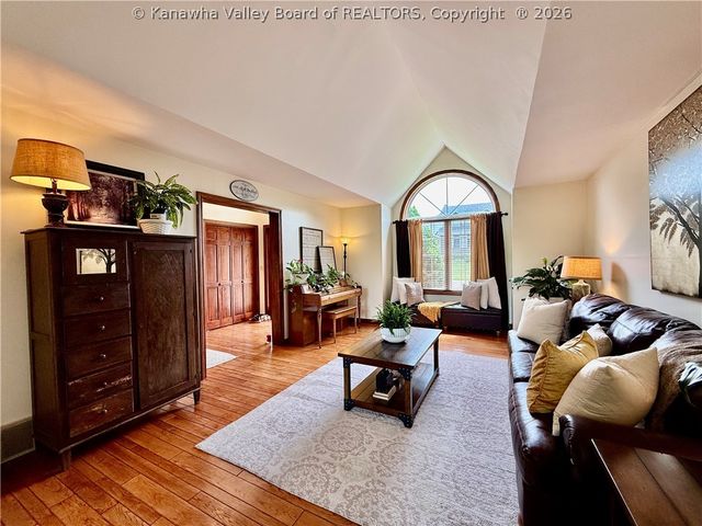 46 Shannon Drive, Hurricane, WV 25526