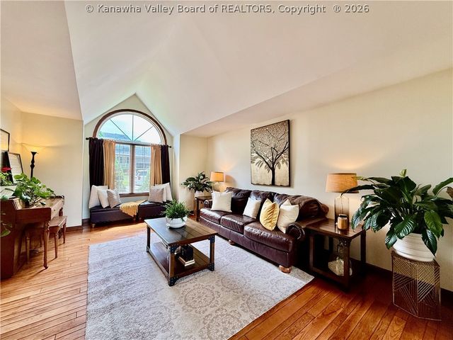 46 Shannon Drive, Hurricane, WV 25526