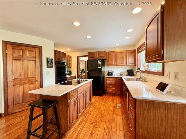 46 Shannon Drive, Hurricane, WV 25526