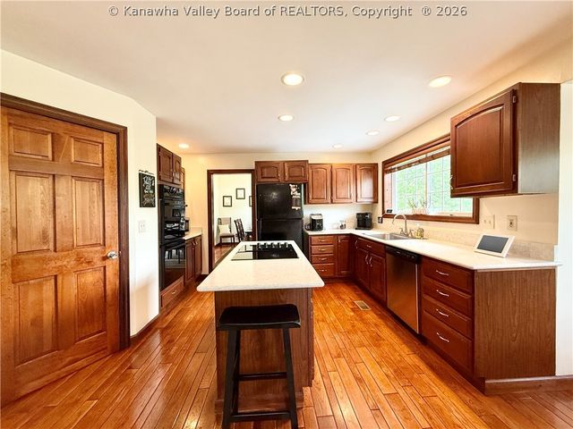 46 Shannon Drive, Hurricane, WV 25526