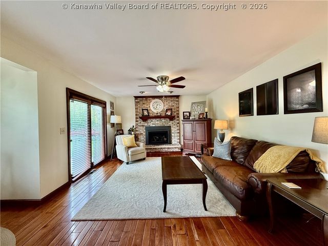 46 Shannon Drive, Hurricane, WV 25526